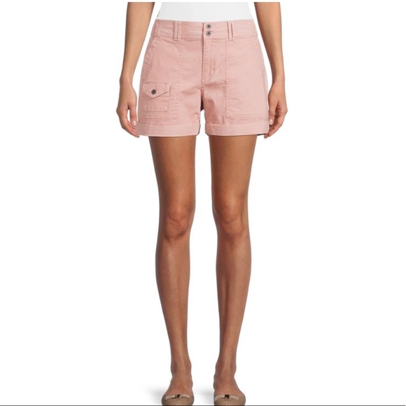 Light pink cargo shorts. - Picture 2 of 5